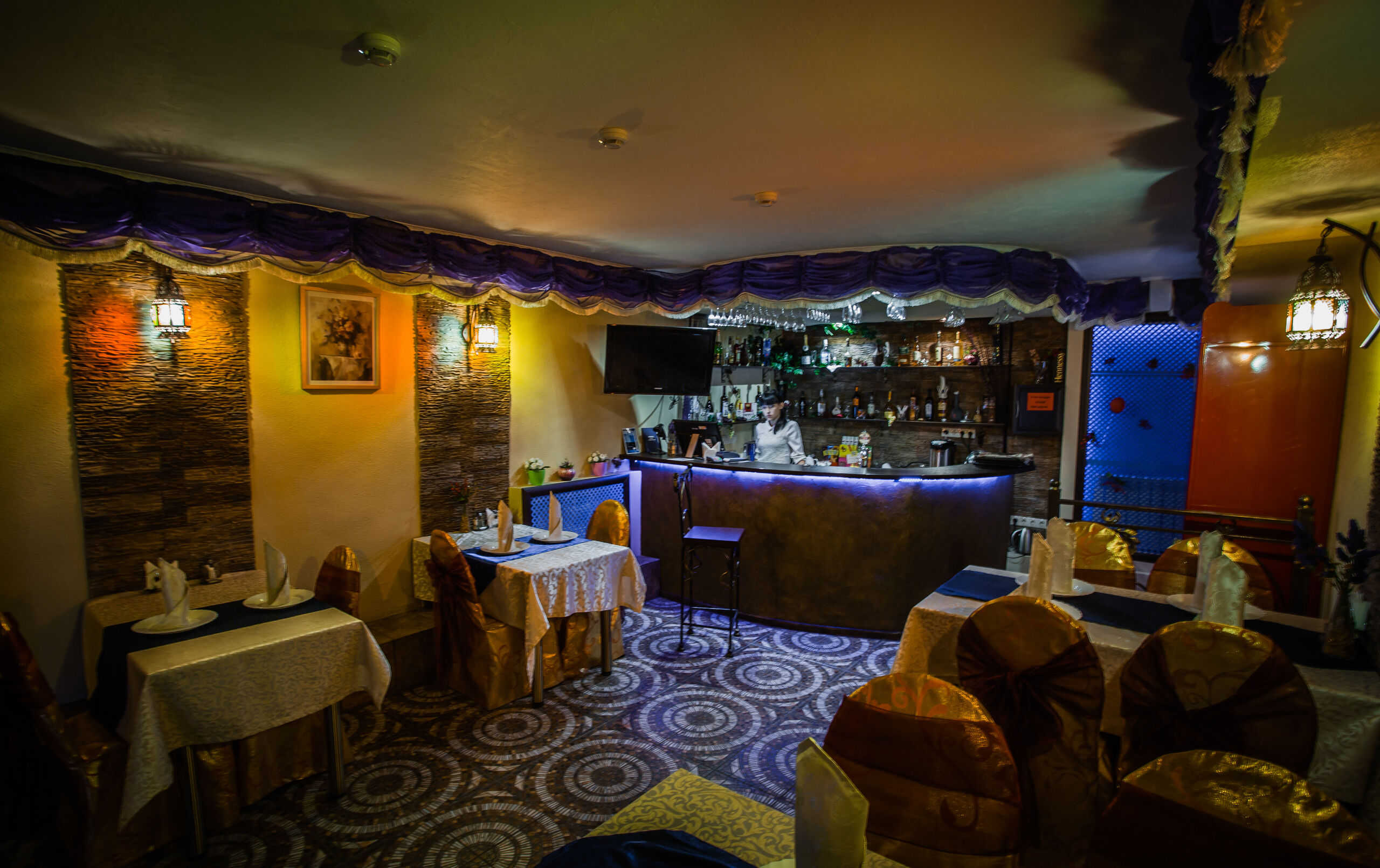 фотоснимок помещения для мероприятия Рестораны Крокус на 3 мест Краснодара